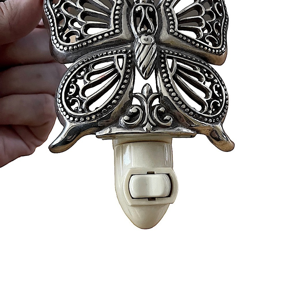 Brighton Silver Tone "Fly By Night" Butterfly Nightlight With Toggle Switch - Picture 8 of 9